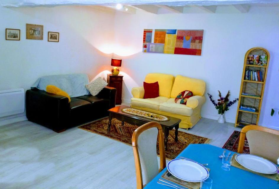 Gencay, Le Maison Blanche Villa Luaran gambar